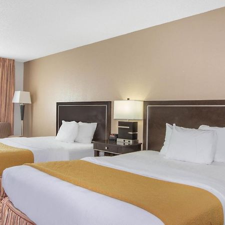 Hotel Baymont By Wyndham Roseburg Exterior foto